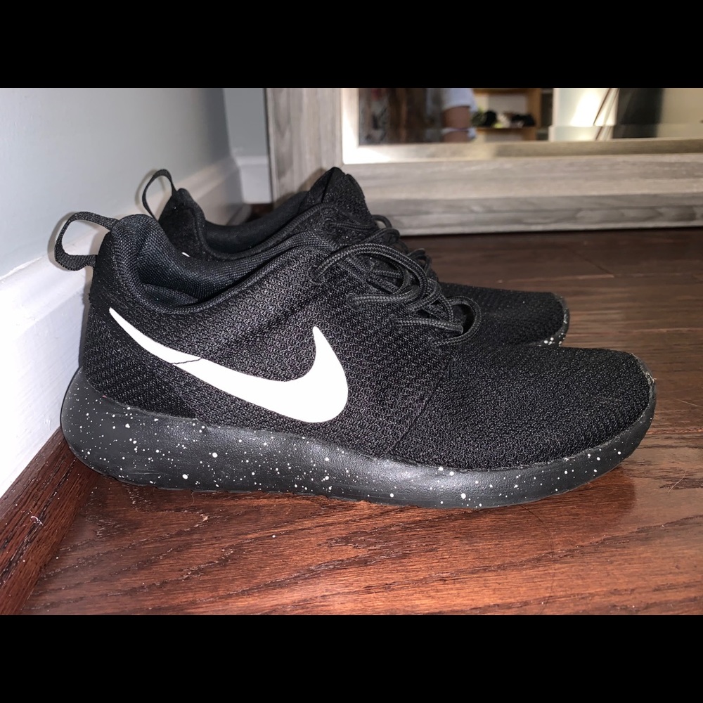 Custom Nike Roshes